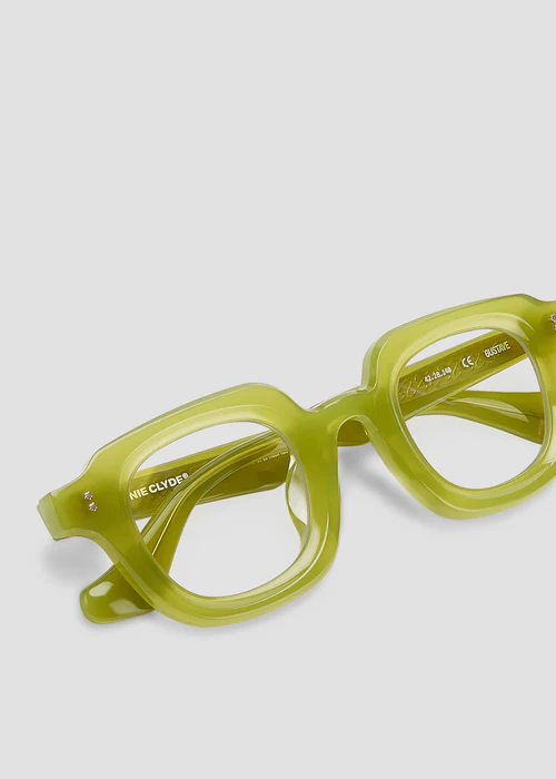 Gustave.MilkyGreen.Clear.Hype1