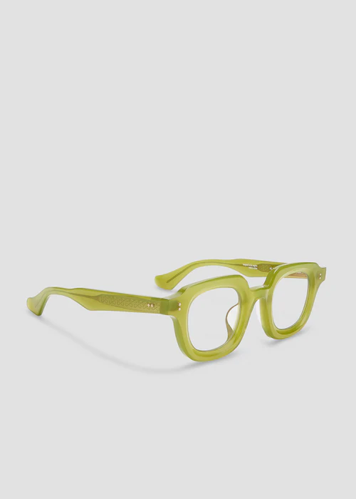 Gustave.MilkyGreen.Clear.Qrt