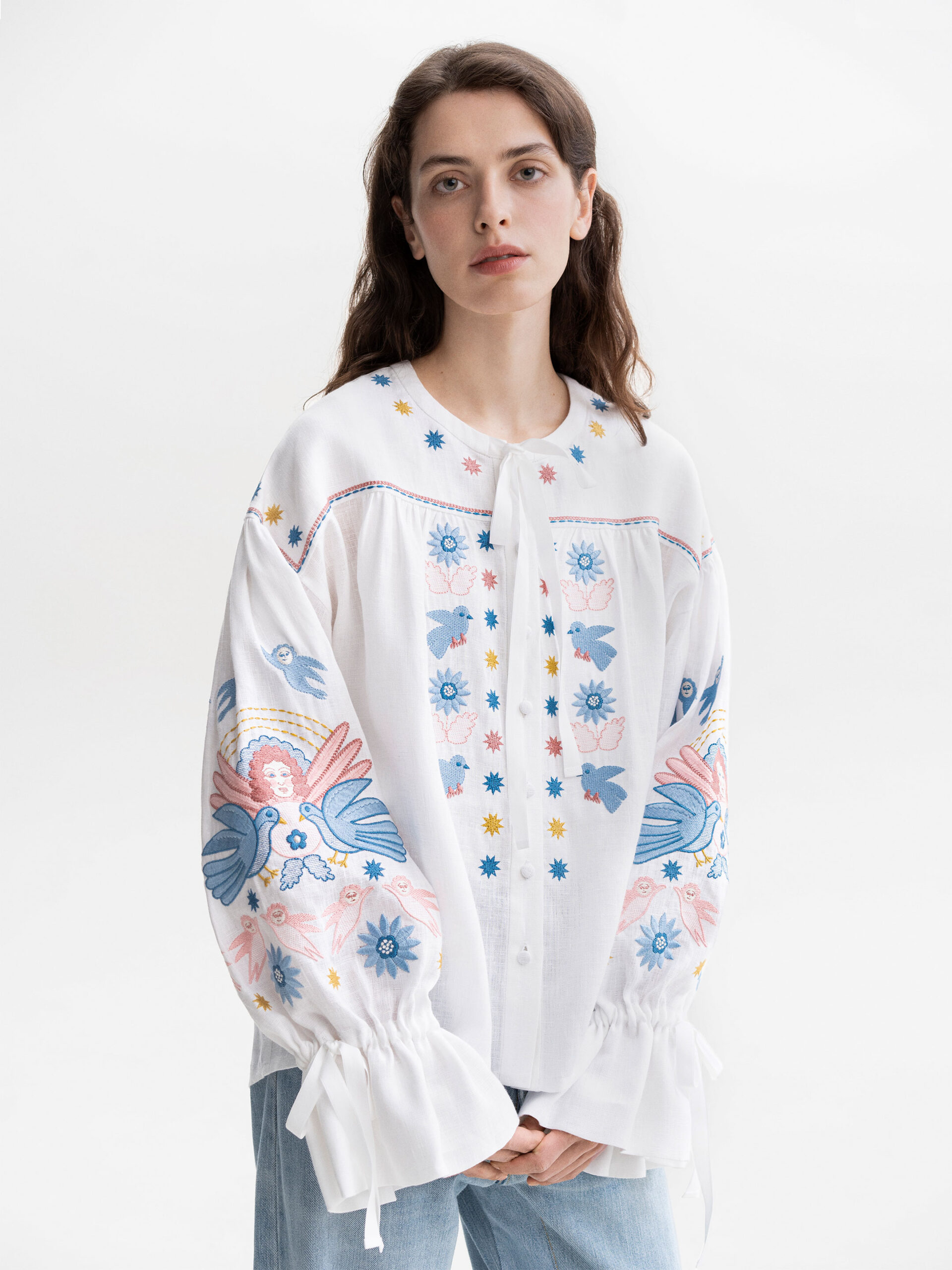 Pmm65MlYbNieA6hZr4L2XtHYmdEJGT8u2SLlDFvJ White embroidered shirt